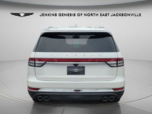 Used 2023 Lincoln Aviator Reserve w/ Equipment Group 201A image 6