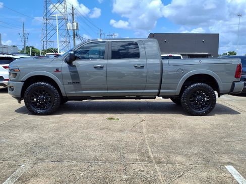 Used 2026 RAM 2500 Limited AWD/4WD image 26