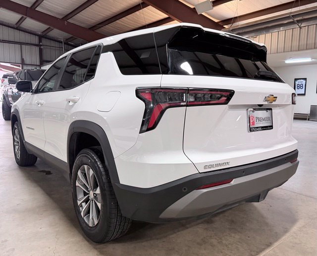 Used 2025 Chevrolet Equinox LT FWD image 6