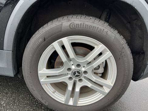 Certified 2023 Mercedes-Benz GLA 250 4MATIC w/ Premium Package image 13