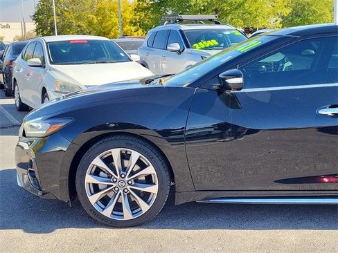 Used 2021 Nissan Maxima Platinum w/ Sport Mat Group image 8