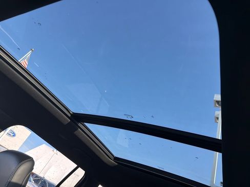 New 2026 Jeep Grand Cherokee L Limited w/ Limited Altitude Package image 21