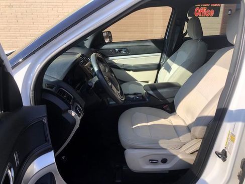 Used 2018 Ford Explorer 4WD image 13