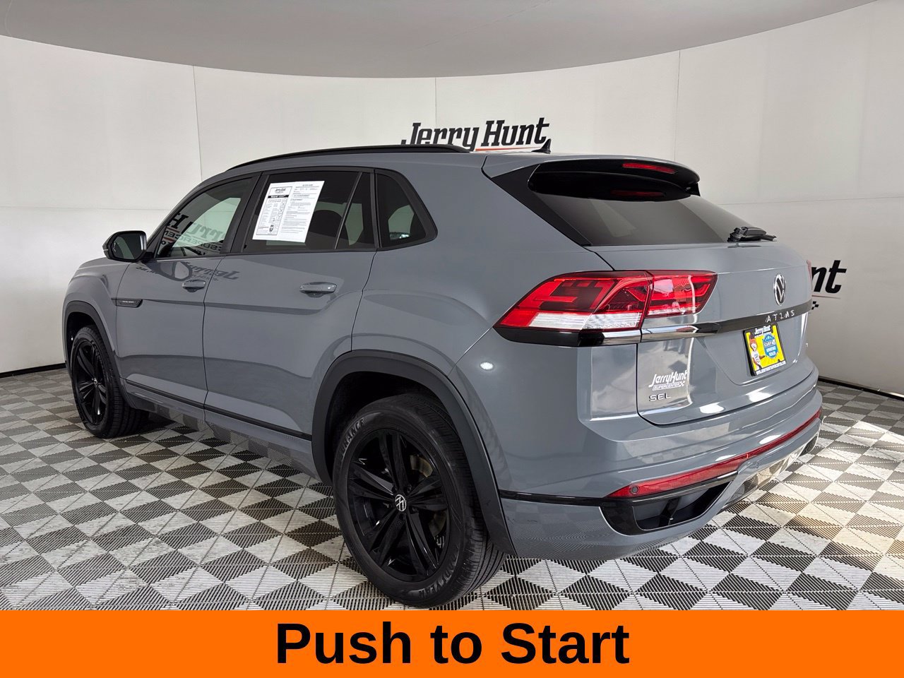 Used 2023 Volkswagen Atlas Cross Sport SEL R-Line AWD/4WD image 9