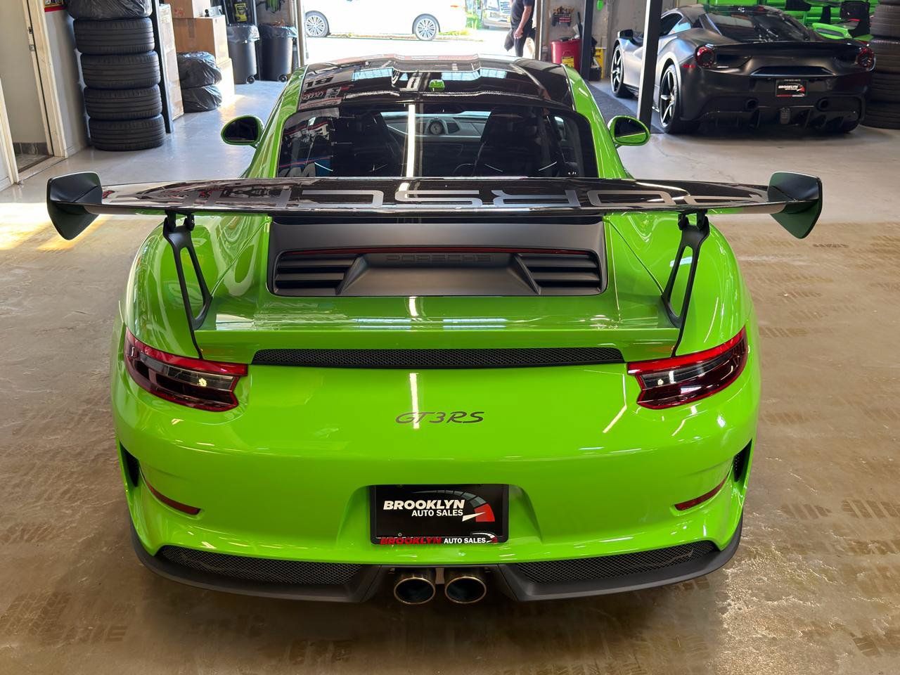 Used 2019 Porsche 911 GT3 RS RWD image 8
