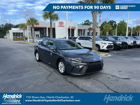 Used 2026 Toyota Camry LE FWD image 1
