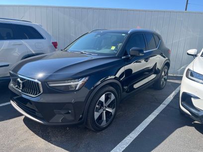 Used 2025 Volvo XC40 B5 Plus w/ Protection Package Premier