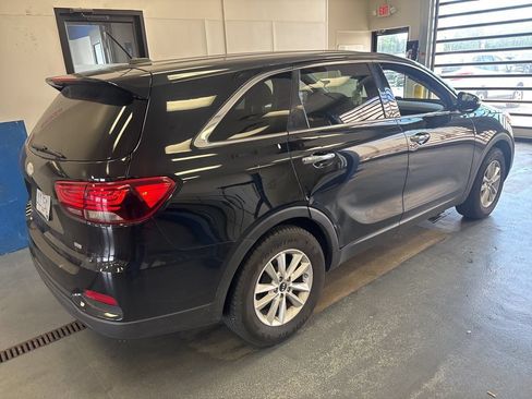 Used 2019 Kia Sorento L FWD image 8