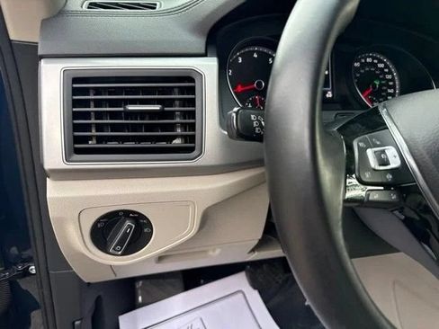 Used 2019 Volkswagen Atlas SE w/ Towing Package FWD image 22