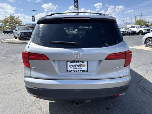 Used 2017 Honda Pilot EX-L image 4