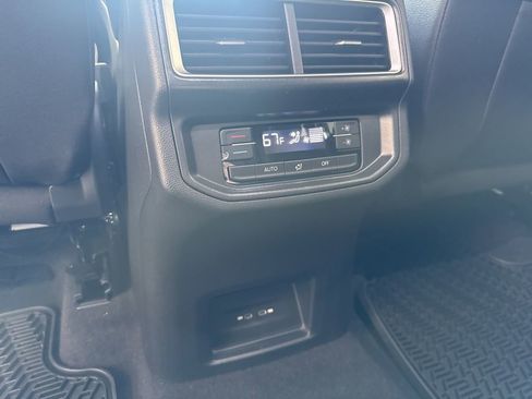 New 2026 Volkswagen Atlas SE image 25