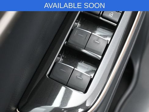 Used 2025 Toyota Crown Signia AWD/4WD image 13
