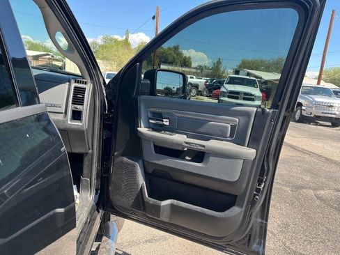 Used 2019 RAM 1500 Big Horn AWD/4WD image 18