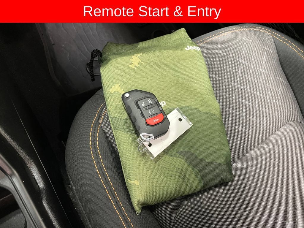 Used 2025 Jeep Gladiator Mojave w/ Safety Group AWD/4WD image 6