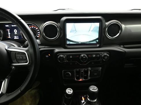 Used 2021 Jeep Wrangler Unlimited Sahara AWD/4WD image 20