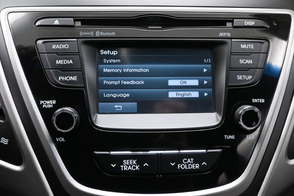 Used 2014 Hyundai Elantra SE w/ Option Group 02 FWD image 16