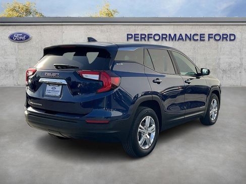 Used 2022 GMC Terrain SLE image 5