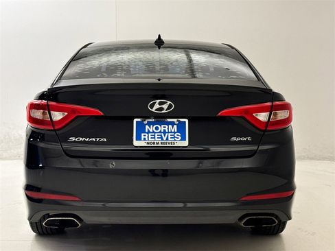 Used 2015 Hyundai Sonata Sport image 9