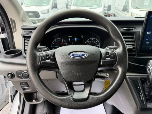 Used 2022 Ford Transit 250 148 High Roof RWD image 17