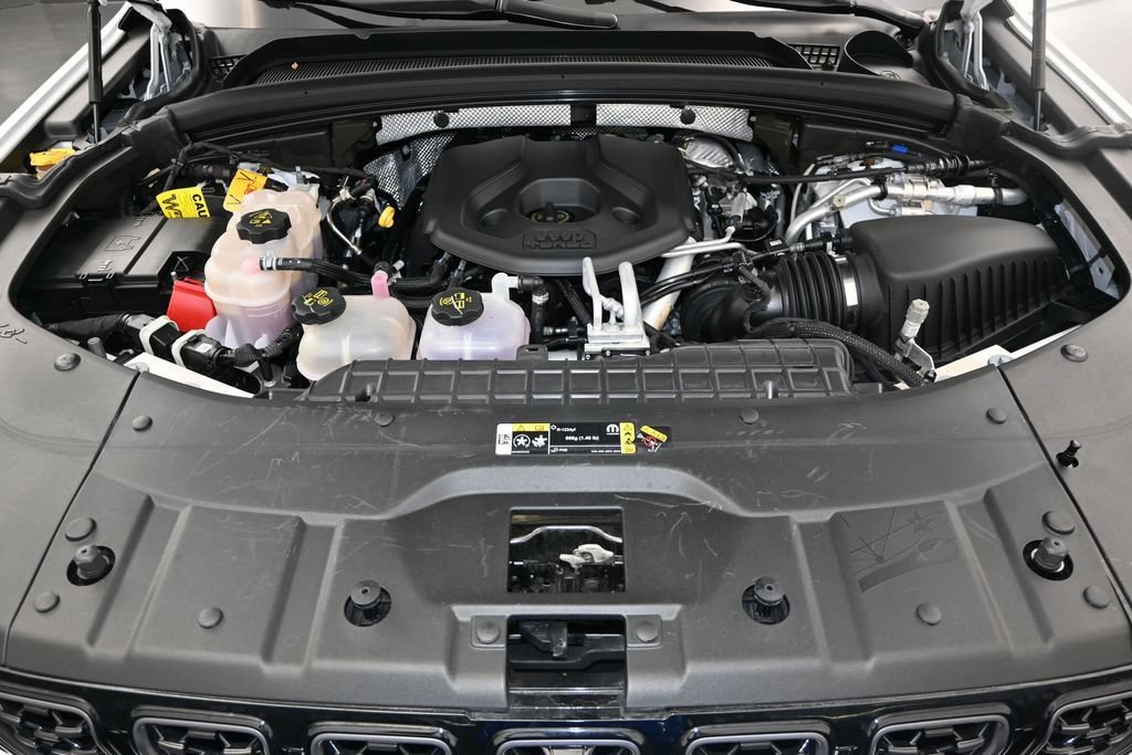 Used 2023 Jeep Grand Cherokee Summit AWD/4WD image 29