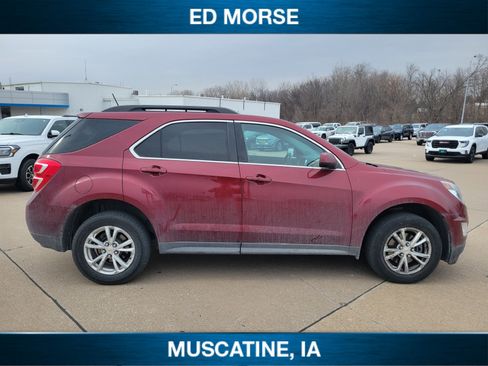 Used 2017 Chevrolet Equinox LT w/ Convenience Package image 3