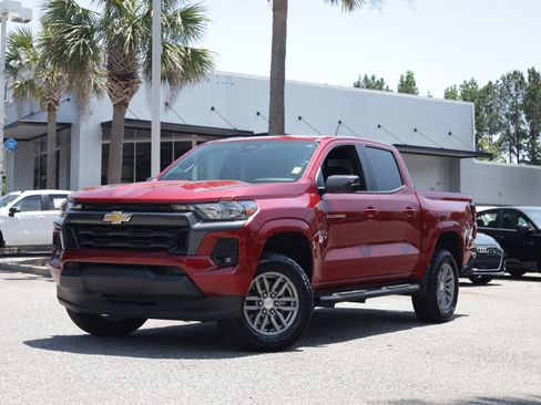 Used 2024 Chevrolet Colorado LT w/ LT Convenience Package RWD image 1