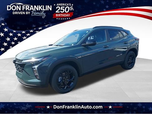 New 2026 Chevrolet Trax LT w/ Driver Confidence Package FWD image 1