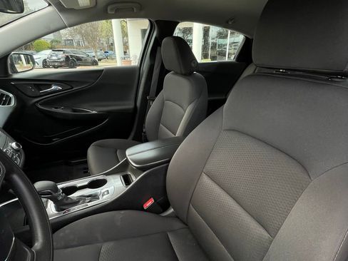 Used 2024 Chevrolet Malibu LT image 20