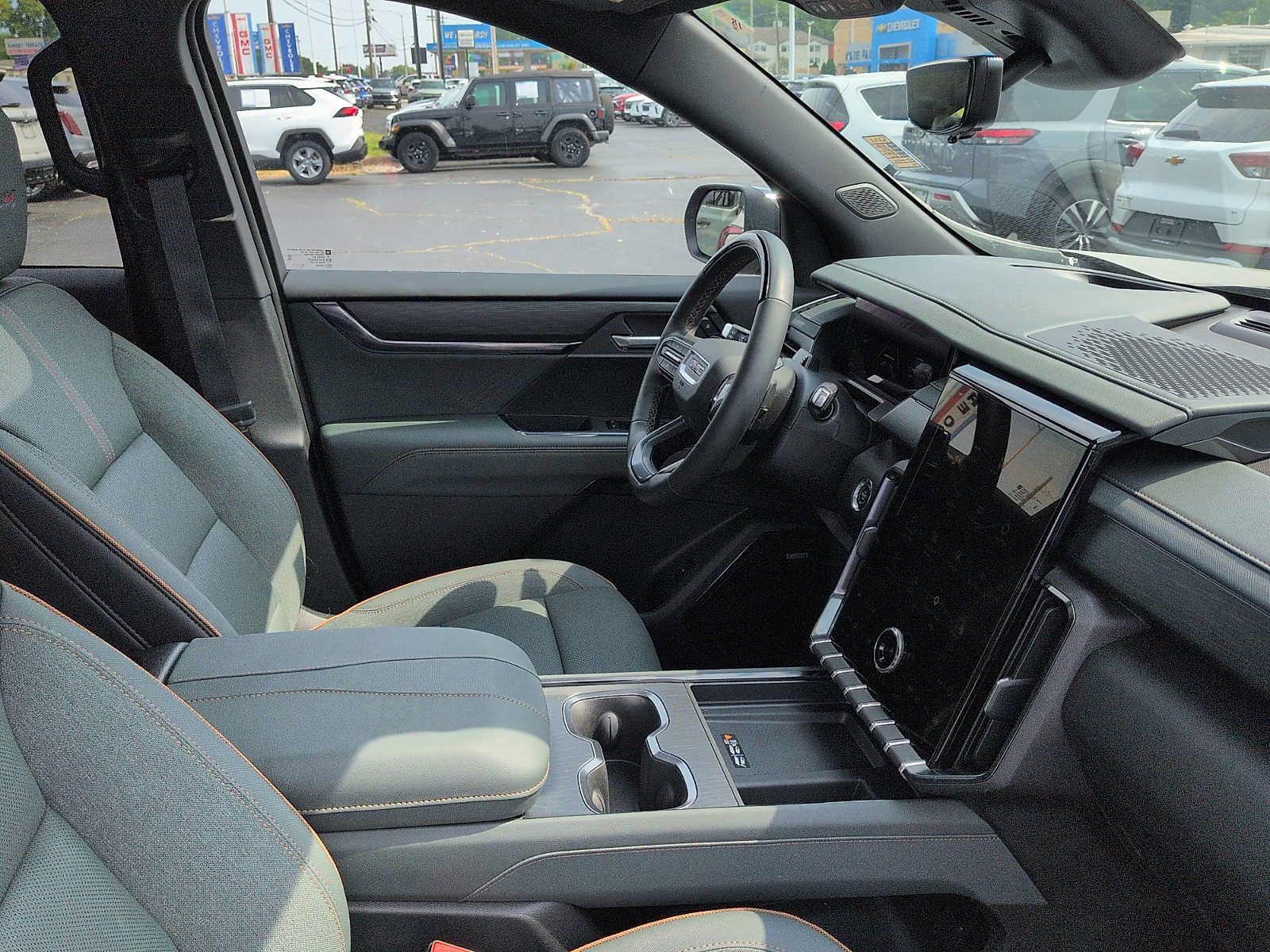 Used 2026 GMC Acadia AT4 w/ Super Cruise Package AWD/4WD image 10