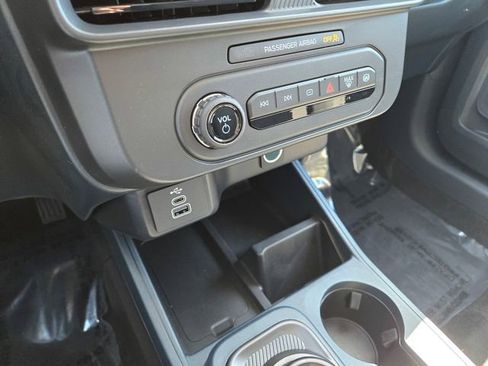 New 2026 Ford Maverick XL AWD/4WD image 18