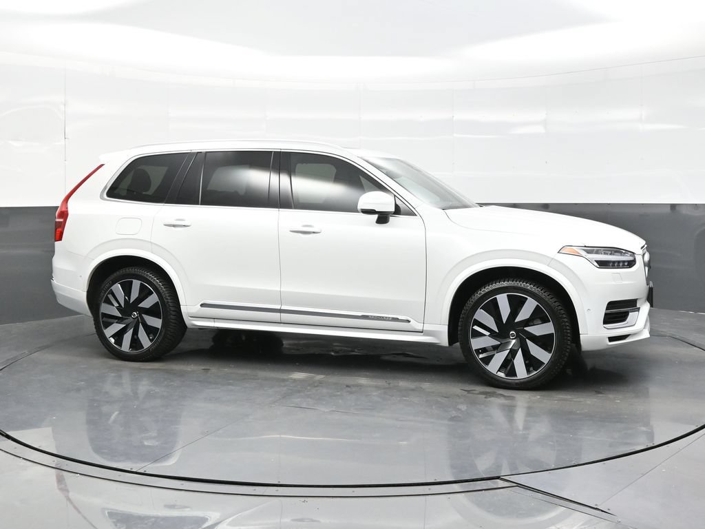 Used 2023 Volvo XC90 T8 Ultimate AWD/4WD image 8