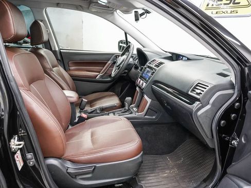 Used 2018 Subaru Forester 2.5i Touring w/ Popular Package #3B AWD/4WD image 17