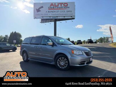 Used 2014 Chrysler Town & Country Touring-L w/ Driver Convenience Group