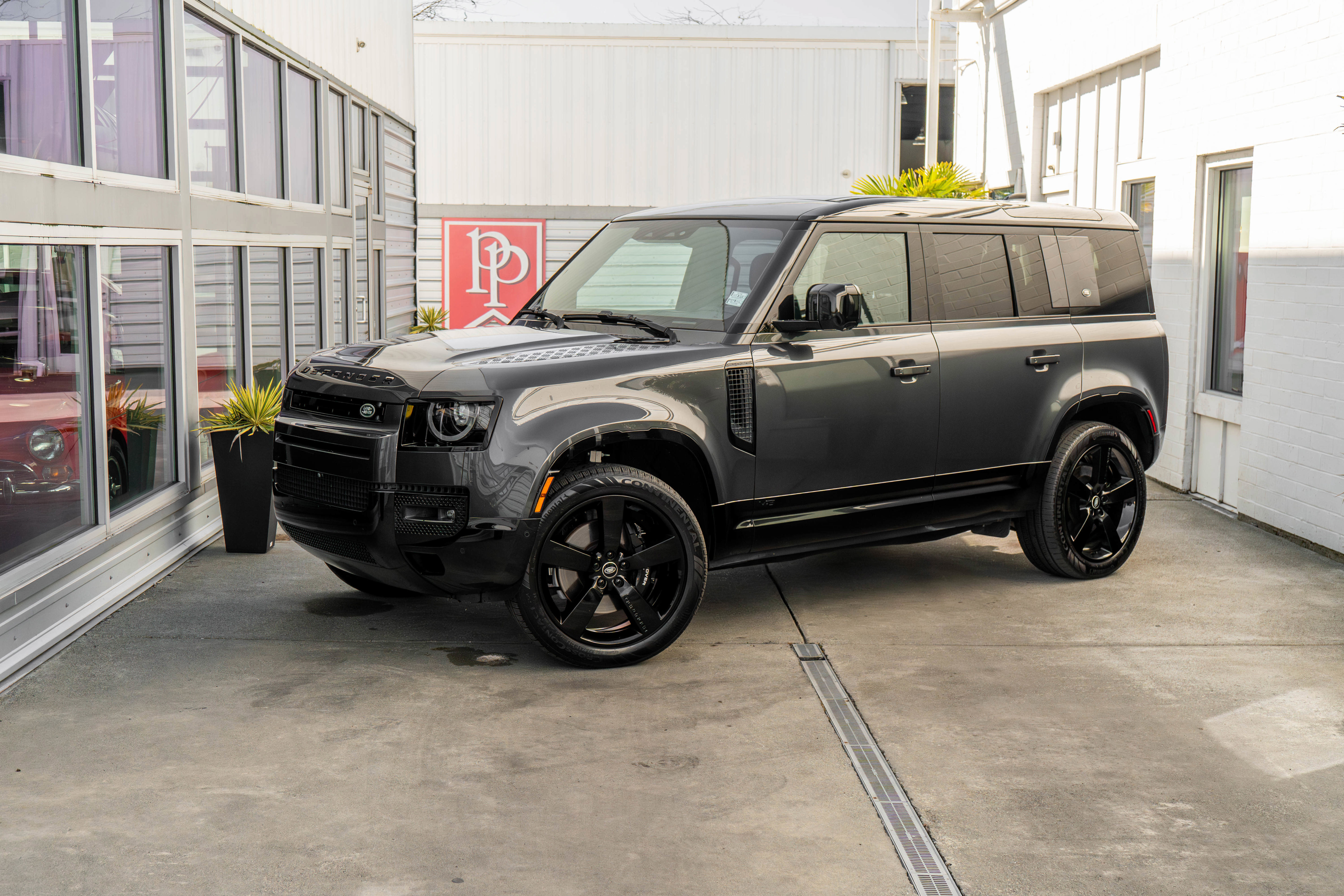 Used 2023 Land Rover Defender 110 Carpathian Edition AWD/4WD image 2