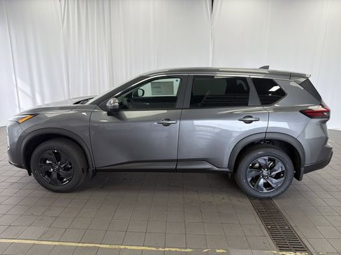 New 2026 Nissan Rogue SV image 8