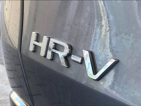 Used 2023 Honda HR-V EX-L image 10