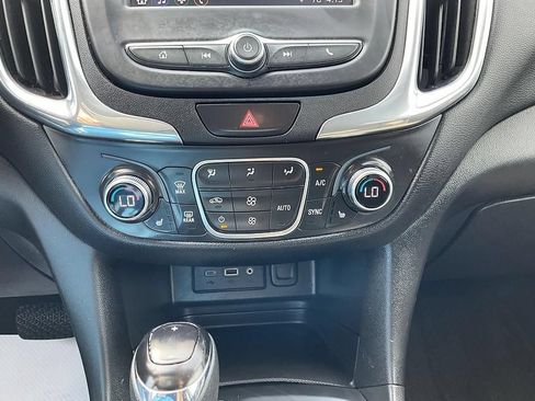 Used 2020 Chevrolet Equinox LT AWD/4WD image 21