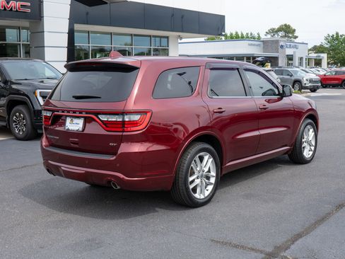 Used 2021 Dodge Durango GT RWD image 3
