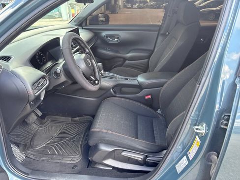 Used 2024 Honda HR-V Sport image 12