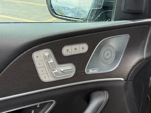 Used 2020 Mercedes-Benz GLS 450 4MATIC image 9