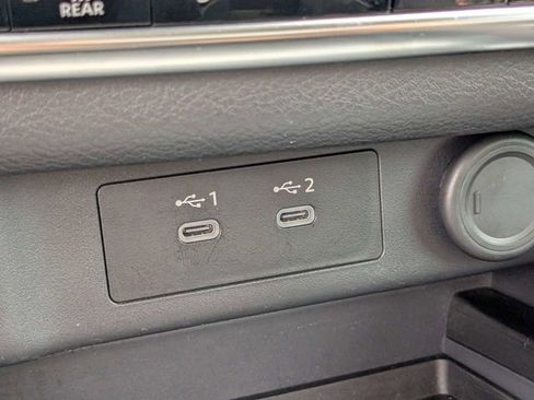 Used 2025 Nissan Rogue SV FWD image 22