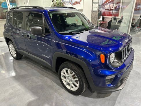 Used 2021 Jeep Renegade Sport w/ Sport Appearance Group AWD/4WD image 12