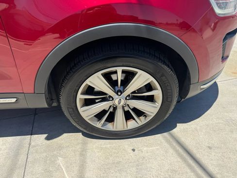 Used 2019 Ford Explorer Limited w/ Class III Trailer Tow Package FWD image 28