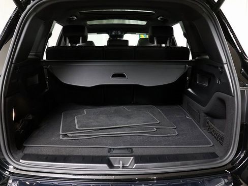 Certified 2026 Mercedes-Benz GLB 250 4MATIC image 28