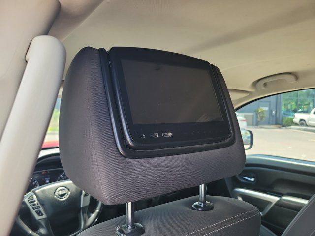 Used 2023 Nissan Titan SV w/ SV Convenience Package RWD image 11