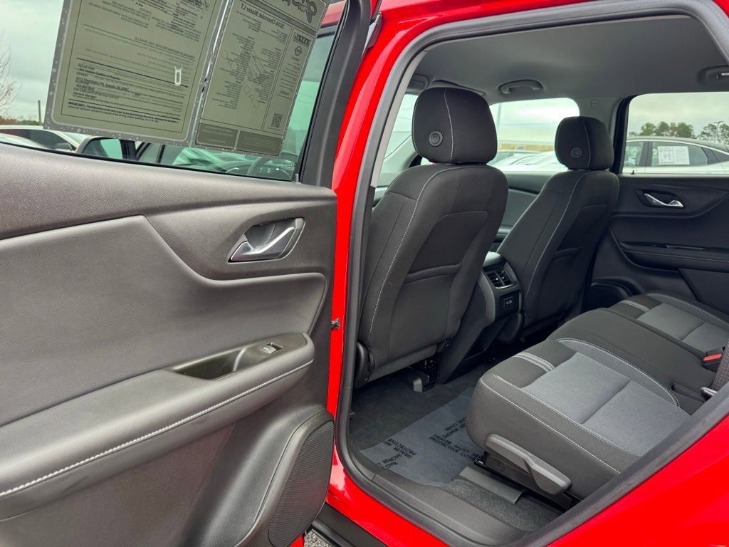 Used 2024 Chevrolet Blazer LT w/ Convenience Package FWD image 35