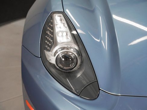Used 2012 Ferrari California RWD image 13