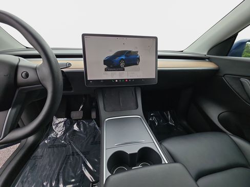 Used 2022 Tesla Model Y Long Range AWD/4WD image 20