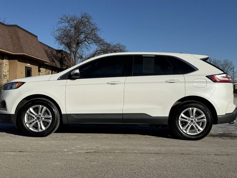 Used 2020 Ford Edge SEL w/ Cold Weather Package image 2