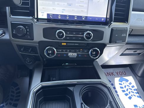 Used 2022 Ford F250 Lariat w/ Tremor Off-Road Package AWD/4WD image 34